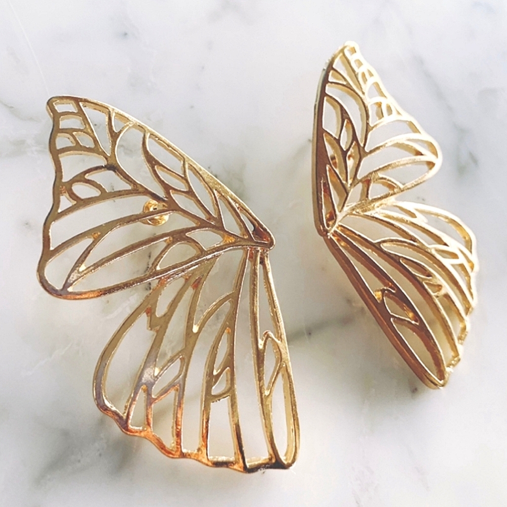 💖 Boho Hollow out Gold Butterfly wing earrings - Picture 3 of 13
